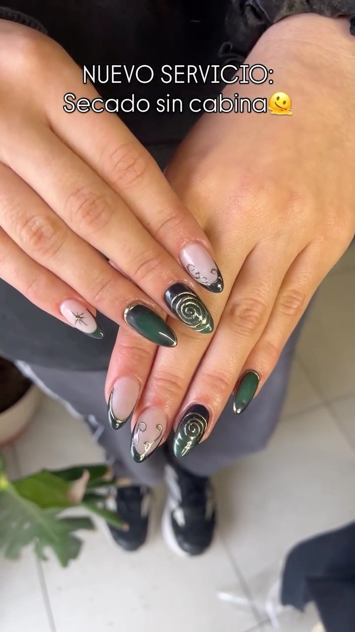 Nail art con detalles